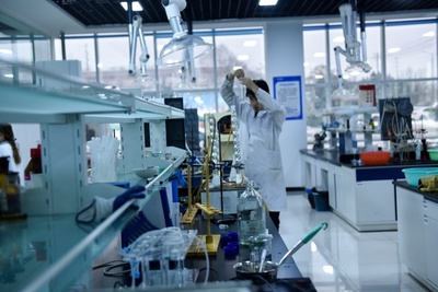 全国网络媒体山西行丨振兴东方,助力中医药走向国际